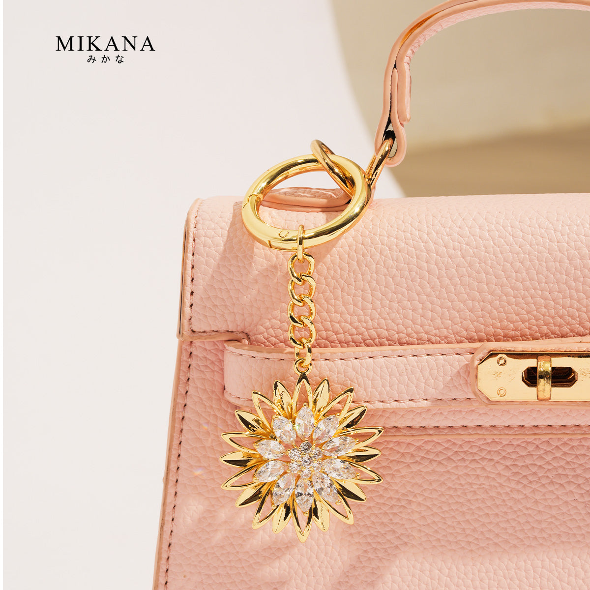 Birth Flower Daisy Bag Charm