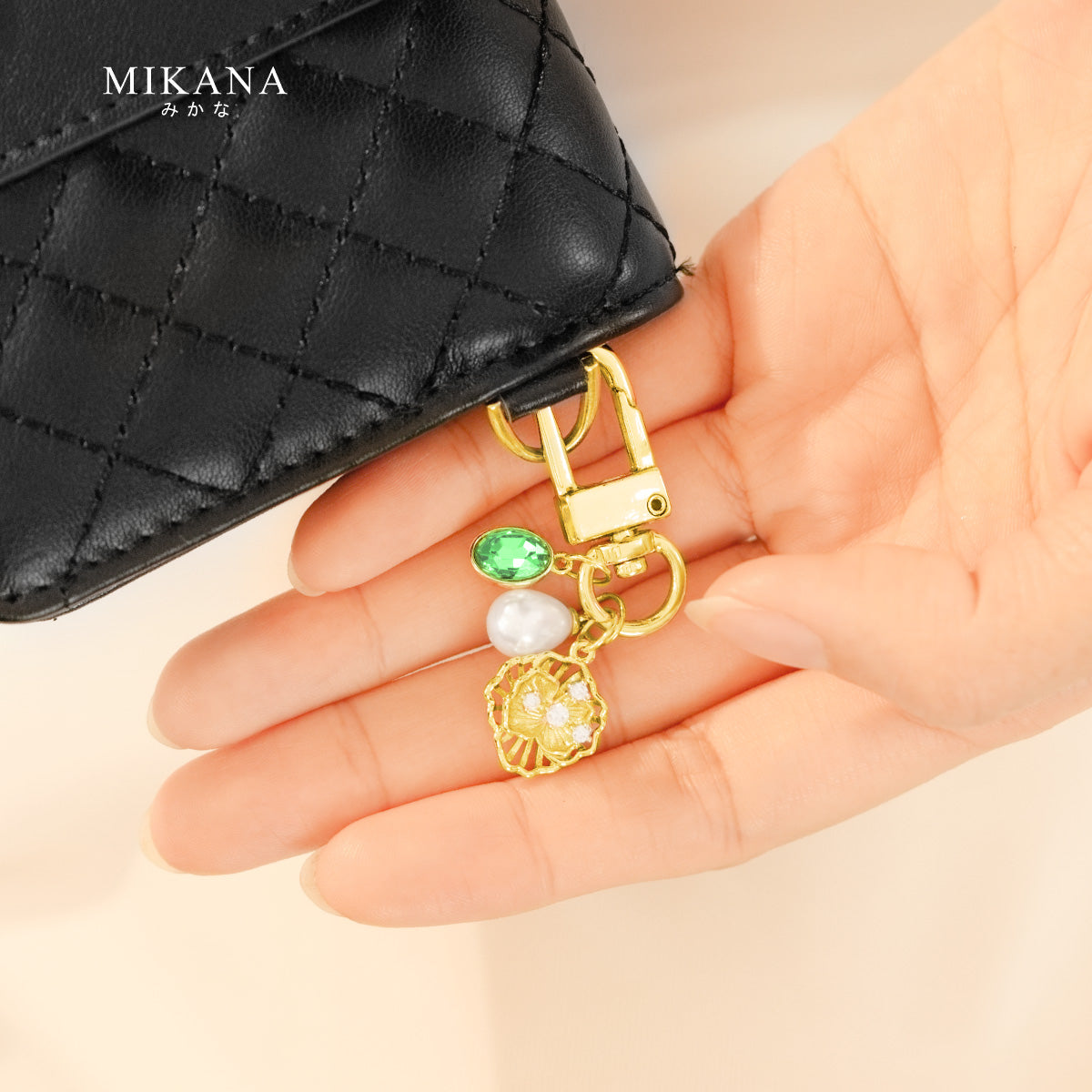 Birth Flower Poppy Peridot Wallet Charm