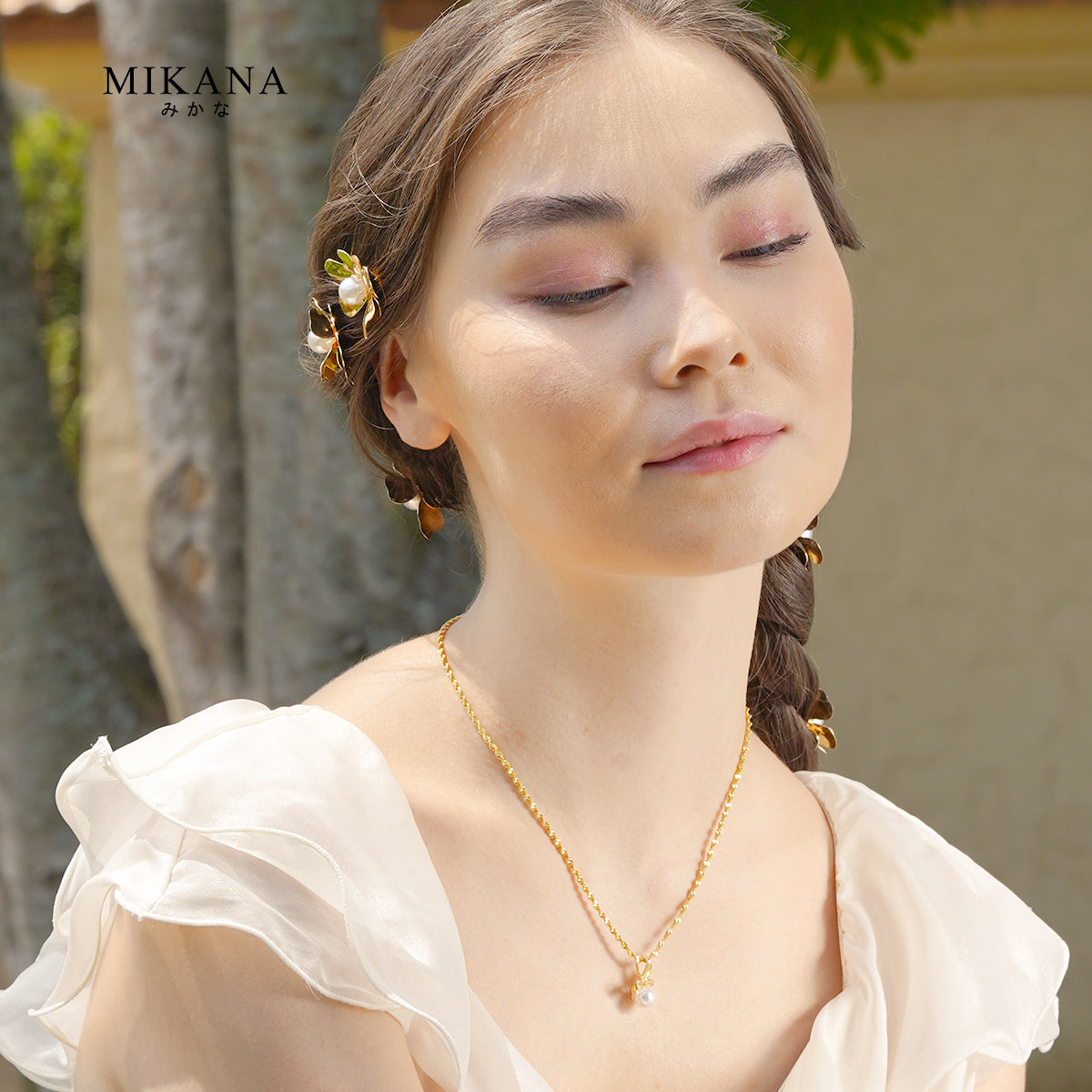 Coquette Amasa Necklace