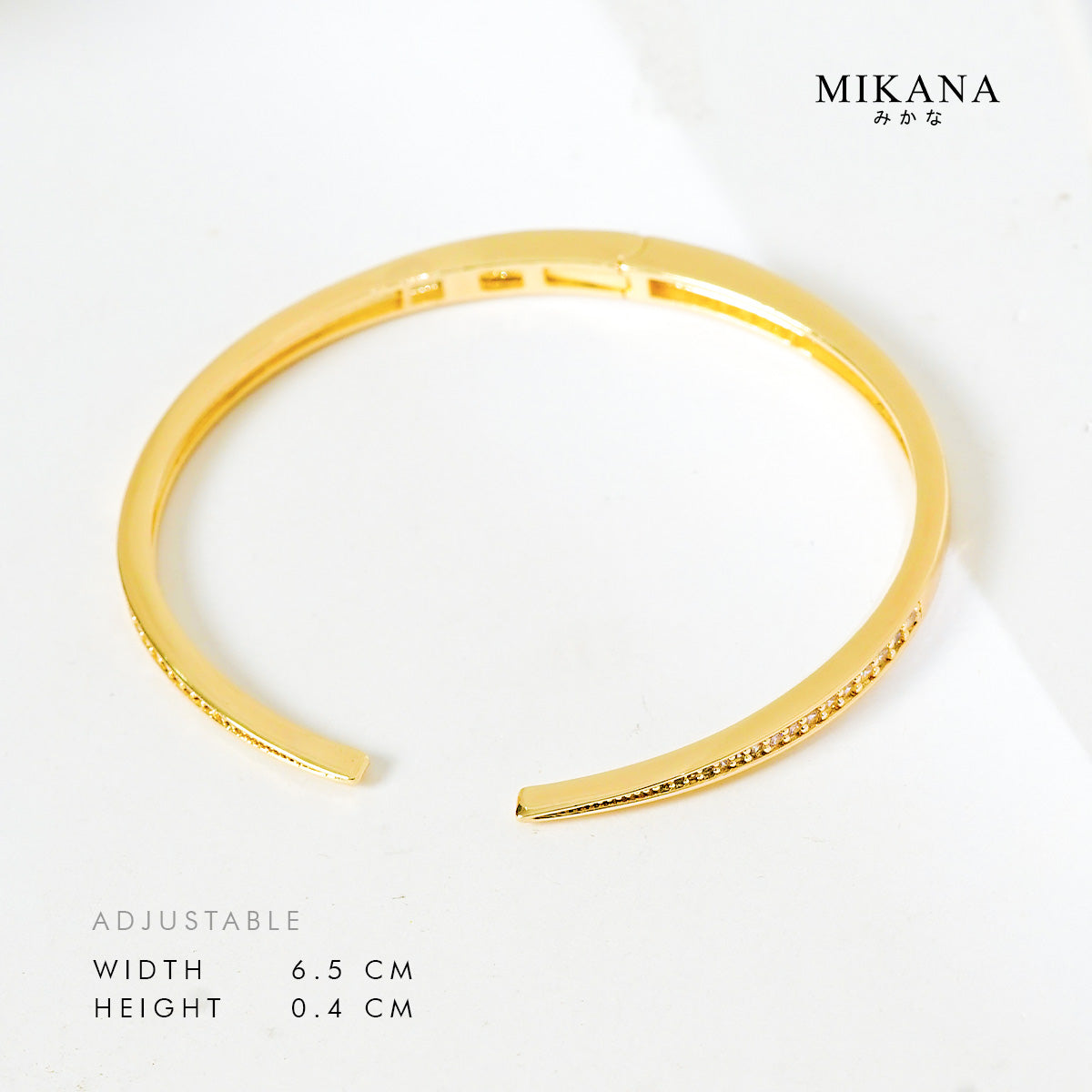 Arihime C-Shaped Bangle Bracelet