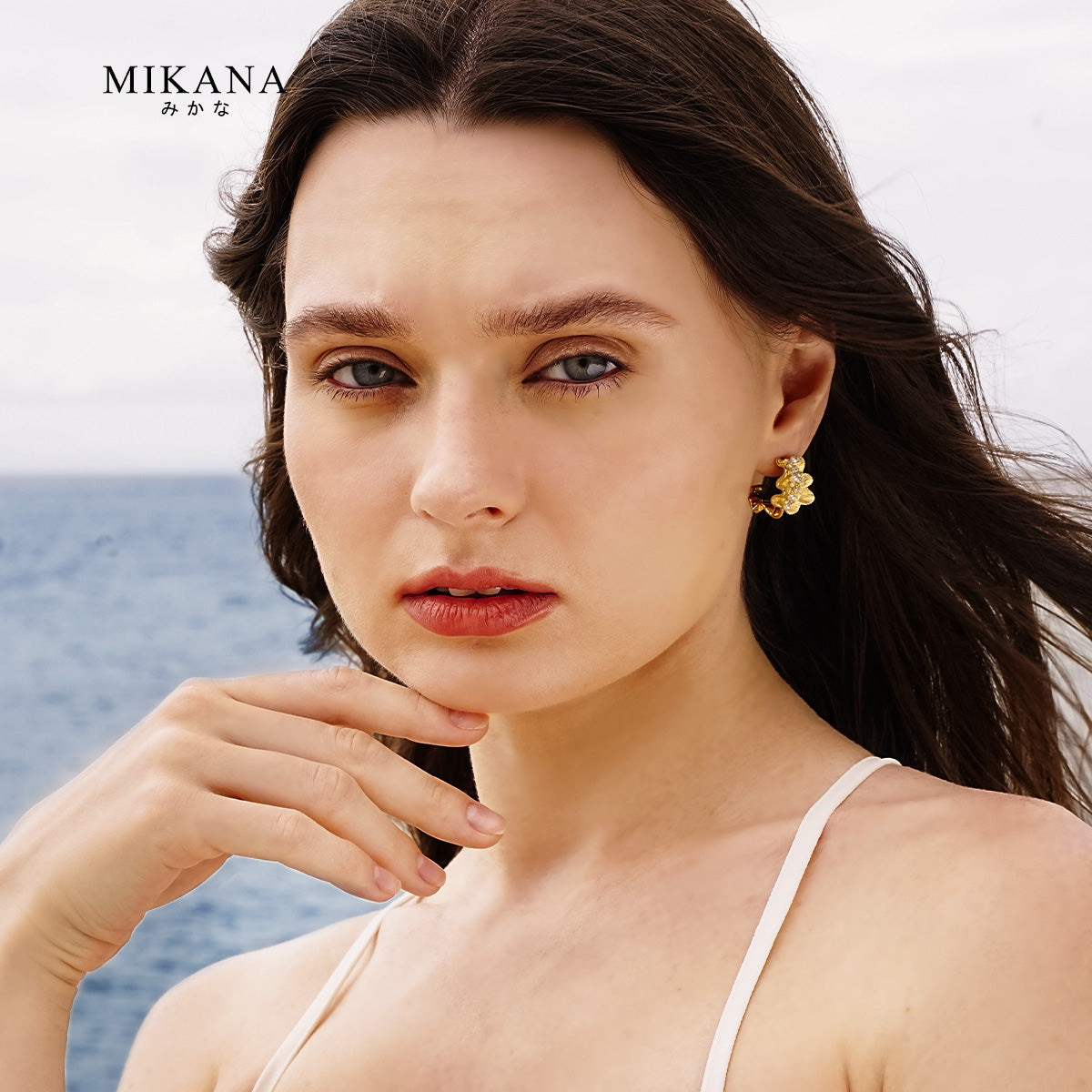 Eternal Waves Ayusa Stud Earrings