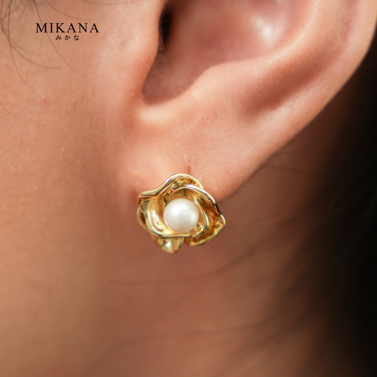Floressa Azuma Stud Earrings