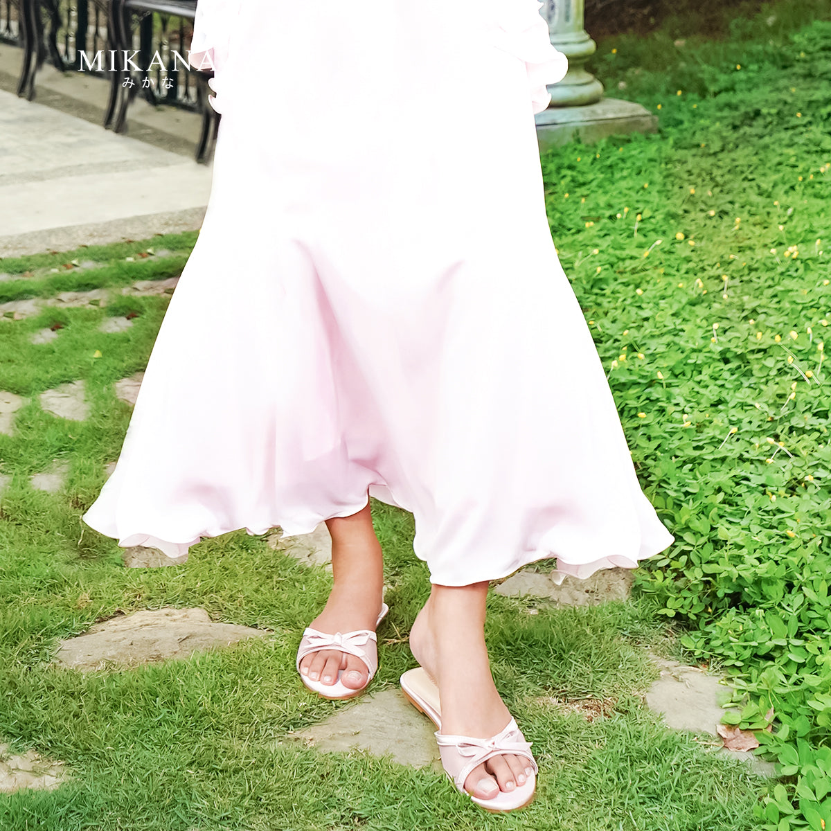 Coquette Fuwa Flats Sandals