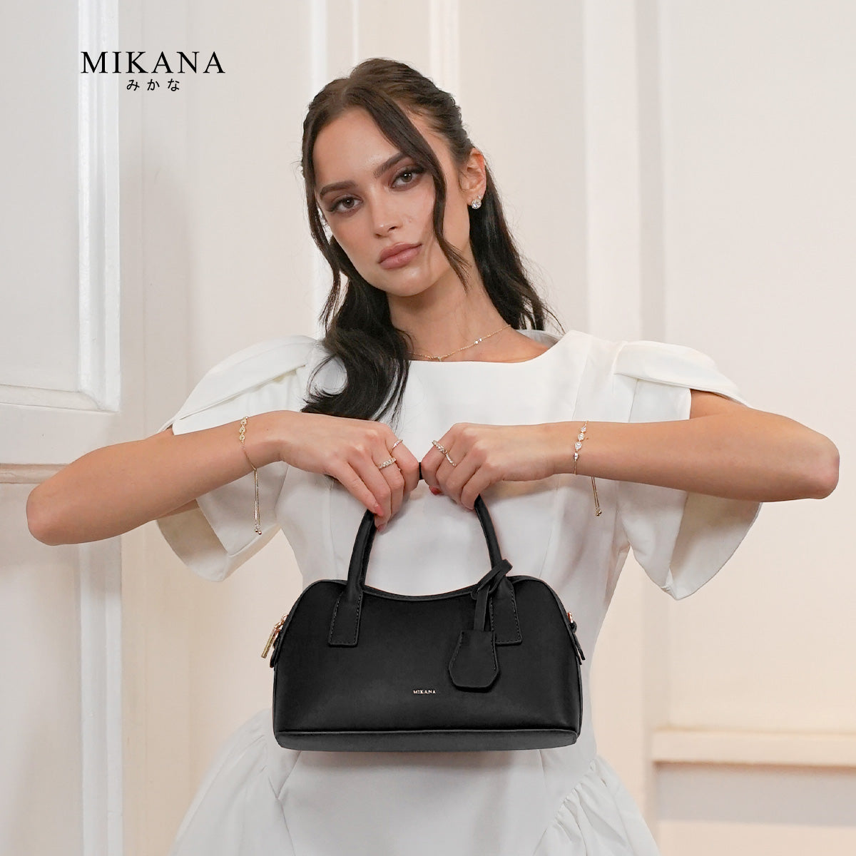 Modern Maven Hirona Hand Bag
