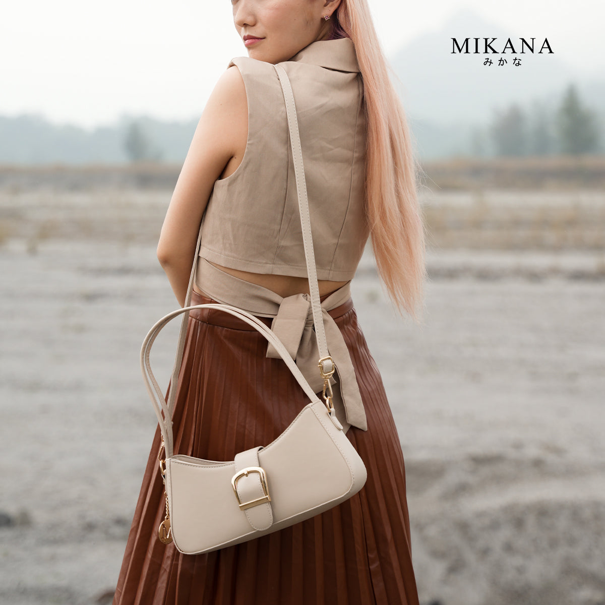 Isoyama Shoulder Bag