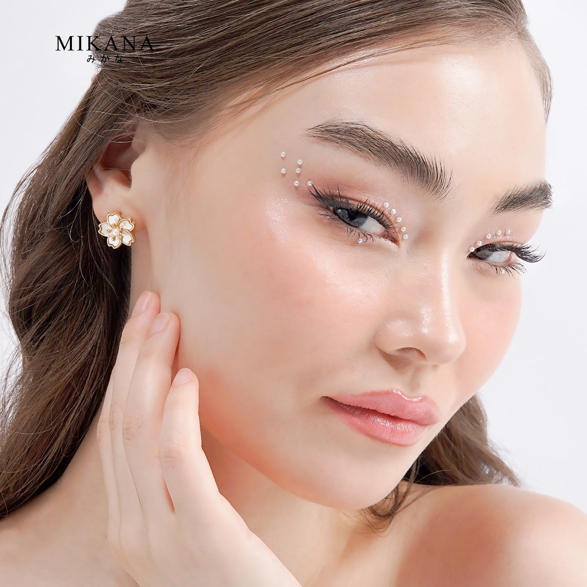 Sakura Kaiun Stud Earrings