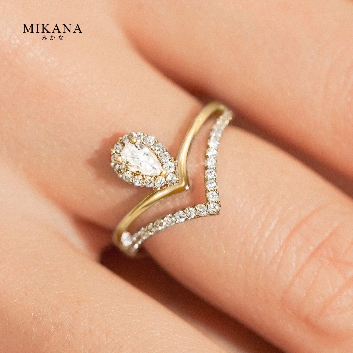 Gems and Grace Mikoto Ring