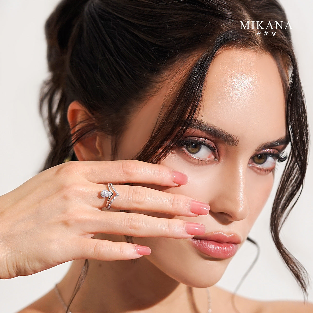 Gems and Grace Mikoto Ring