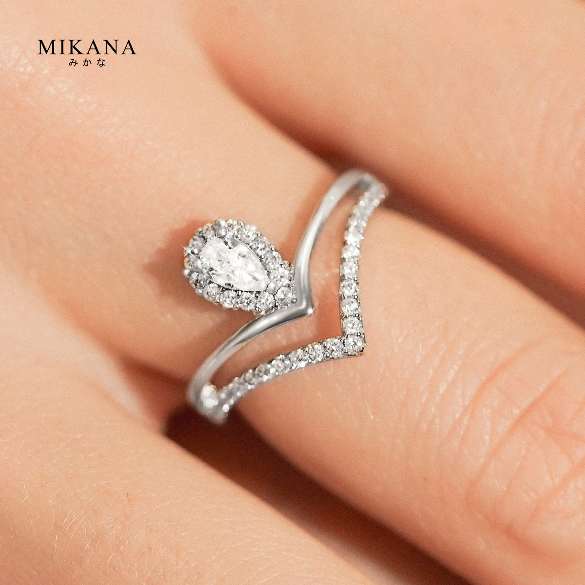 Gems and Grace Mikoto Ring