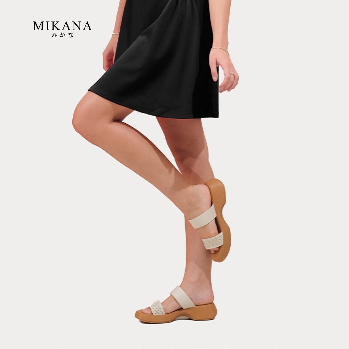 Mikana Sleek Slides Minako Wedge Slides