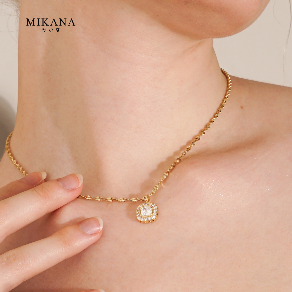 Shihiro Necklace