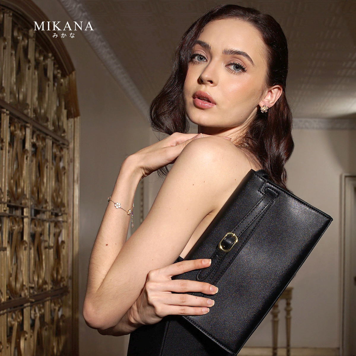 Gala Glow Yurinako Shoulder Bag