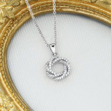 Load image into Gallery viewer, Eirin Pendant Necklace